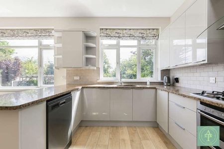 Myddelton Gardens, Winchmore Hill, N21 - Photo 5