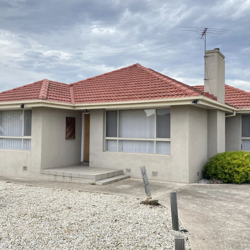 1/4 Winnington Street, Deer Park. - Photo 1