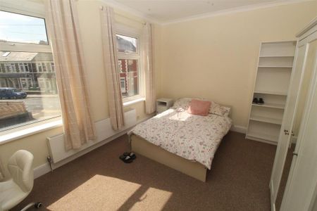 4 bedroom house to rent - Photo 3