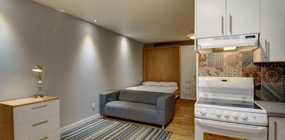 Loft entièrement meublé à louer Vieux-Québec novembre 2025 - Photo 2