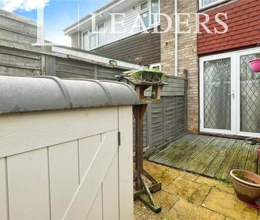 3 bedroom terraced house to rent - Photo 2