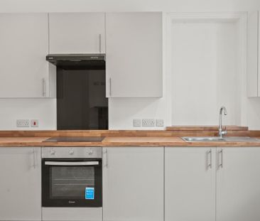 2 bedroom flat to rent - Photo 6