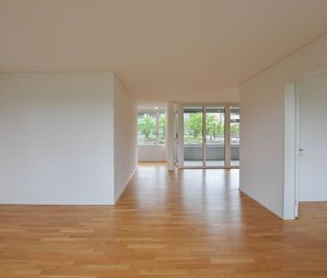 Modern 3.5-room apartment on the ground floor in a central location - Foto 1