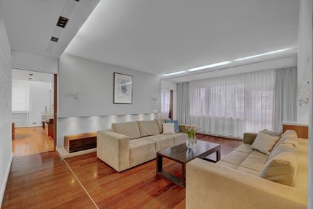 Przestronny apartament typu garsoniera Pl. Zawiszy - Zdjęcie 2