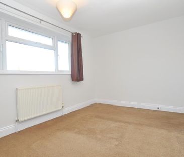 2 bedroom semi-detached house to rent - Photo 6