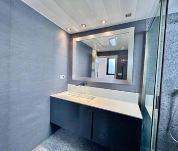 3 room luxury penthouse for rent in Valencia - Photo 4