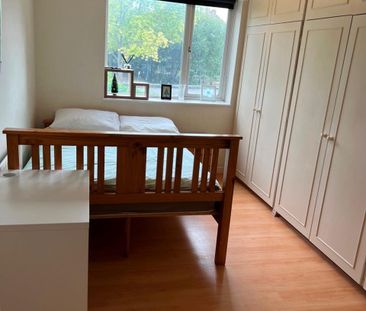 Room in a Shared Flat, Adam Court, SE11 - Photo 4