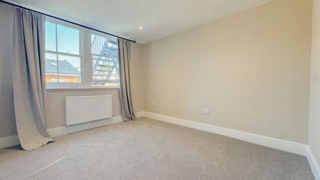 Church Street, Enfield - Photo 2
