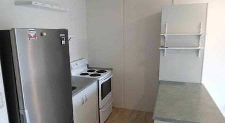 Rosedale, 1 bedroom - Photo 2