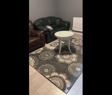 6 Bed Terraced House, Norfolk Road, RG30 - Photo 1