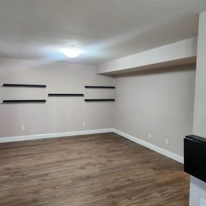 3 Bedroom - Pet Friendly - Lower Level Albion Maple Ridge - Photo 2