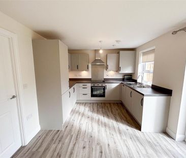 3 bedroom end of terrace house to rent - Photo 5