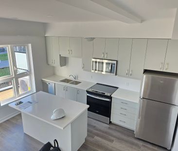 For Lease - 70 Kenesky Drive Unit# 31, Hamilton, Ontario - Photo 1