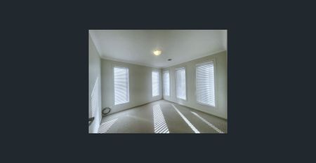 PERFECT FAMILY HOME - Photo 2