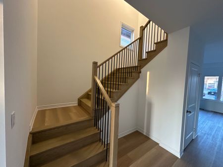 For Lease - 222 Pilkington Street, Thorold, Ontario - Photo 5