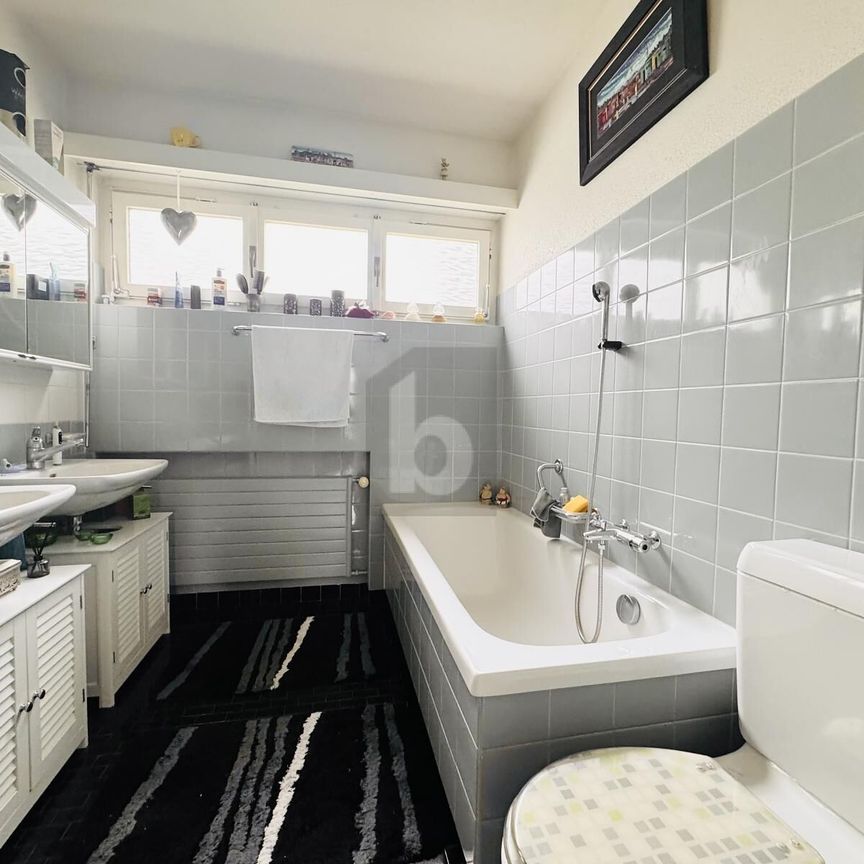 RUHIGE LAGE, MITTEN IN DER STADT - Photo 1