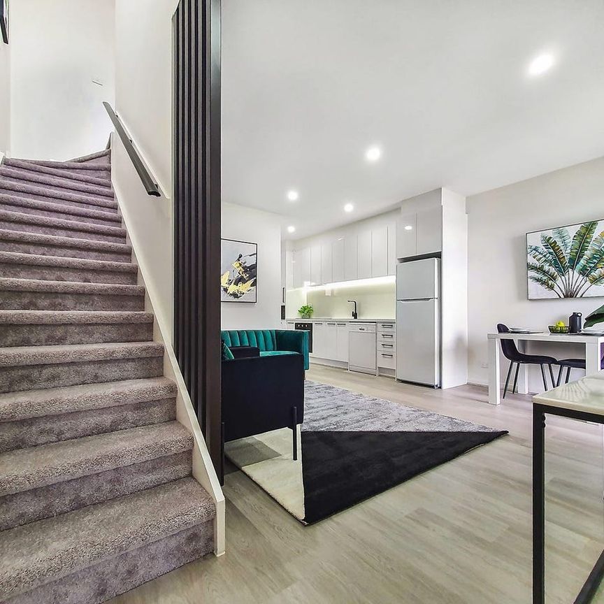 Modern Comfort and Convenience in the Heart of Reservoir - Photo 1