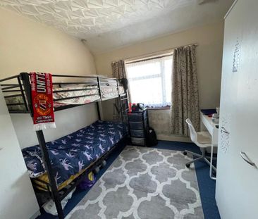 4 bedroom house to rent - Photo 3