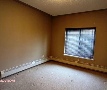 #434 10 Discovery Ridge Close Southwest - Photo 4