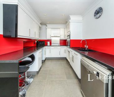 3 bedroom bungalow to rent - Photo 1