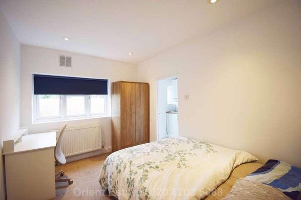 Montagu Road, London, NW4 - Photo 1