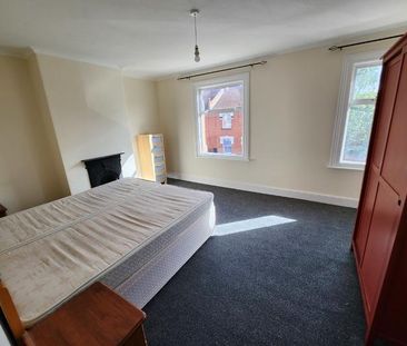 4 bedroom house share to rent - Photo 3