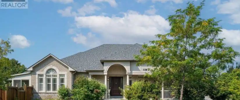 250 SUNSET RIDGE | 250 SUNSET RIDGE, Vaughan - Photo 1