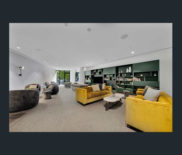 Urban Living with Resort-Style Comfort - Photo 2