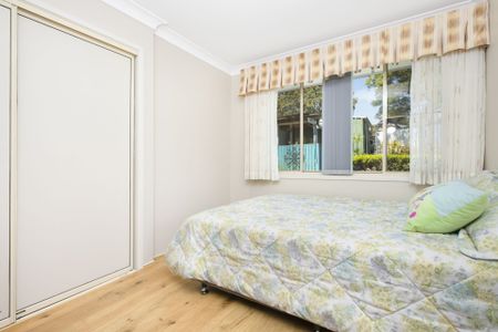 10 Stein Place, Glenmore Park - Photo 2