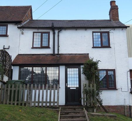 1 bedroom semi-detached house to rent - Photo 4