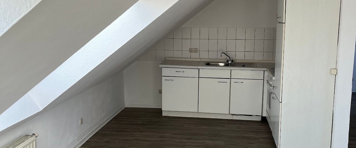 Helle 1-Zimmer-Wohnung mit Einbauküche! - Photo 1