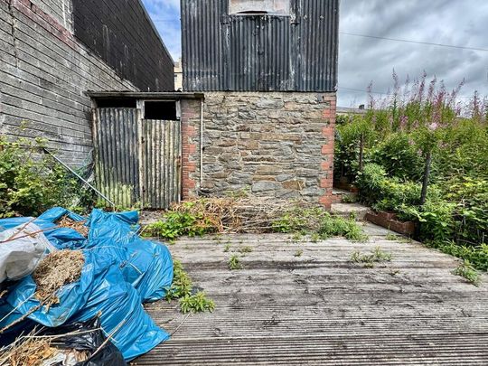 3 bedroom terraced house to rent - Photo 1