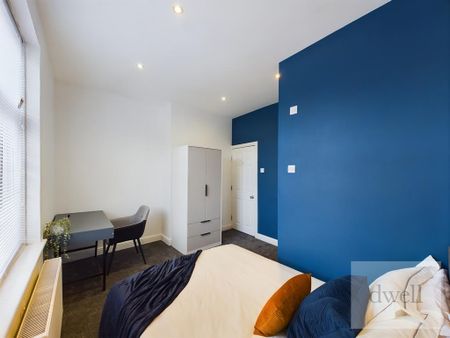 1 bedroom in a house share to rent - Photo 3