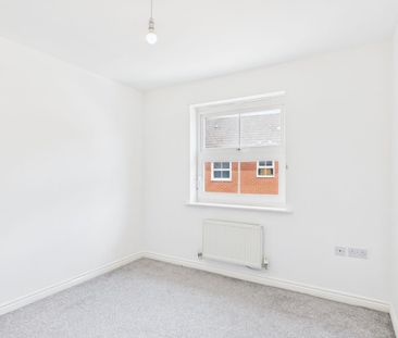 3 Bedroom - Photo 6