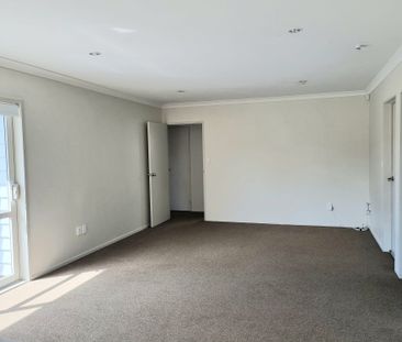Modern Family Home, Beachlands - Photo 1