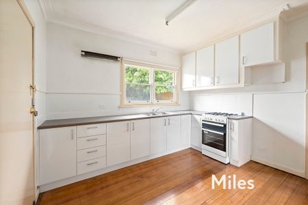 44 Ferguson Street, Macleod - Photo 2