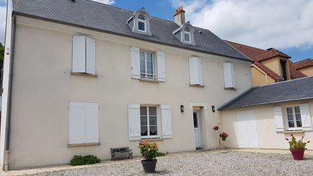 Location Maison 9 pièces 184m² CLAYE SOUILLY 77410 - Photo 5
