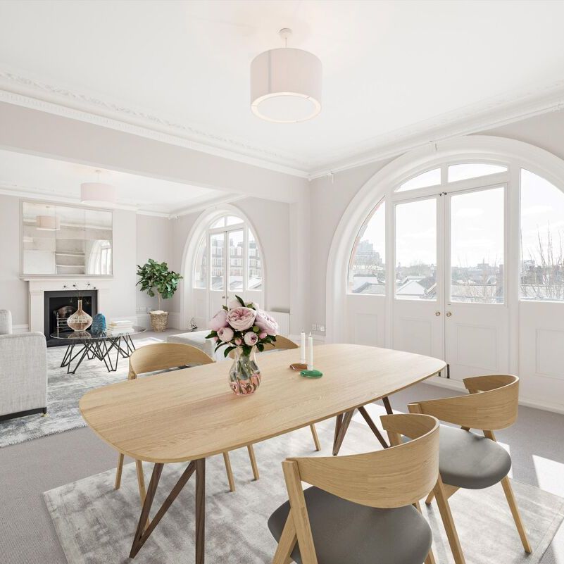 A charming and well proportioned family apartment to rent in Kensington W8. - Photo 1