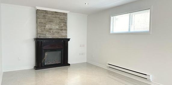 Emplacement idéal - 3 1/2 - Salle de bain neuve - Cuisine neuve - Montréal Nord - Photo 2