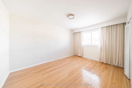 222 Cass Avenue #Main - Photo 2