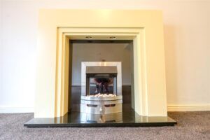 2 BEDROOM House - Mid Town House - Photo 4