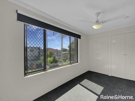 1/50 Mitre Street, St Lucia, QLD 4067 - Photo 2