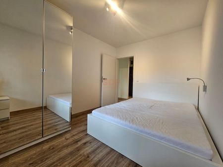 2-pokojowe mieszkanie|garaż|balkon|blisko centrum| - Фото 3