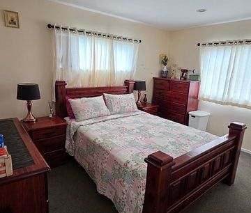 Spacious 5BR Family Haven in Takanini - Photo 3