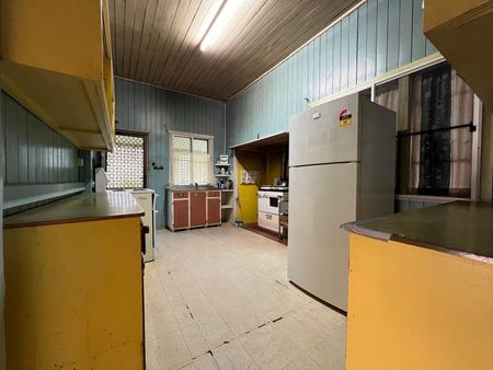 Space, Character & a Central Location - Photo 4