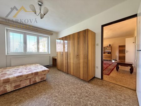 Pronájem bytu 3+1 83 m² - Fotografie 4