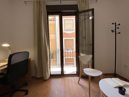 Avinguda de lOest, Valencia, Valencian Community 46001 - Photo 3