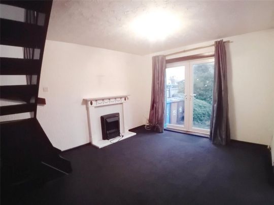 2 bedroom end of terrace house to rent - Photo 1