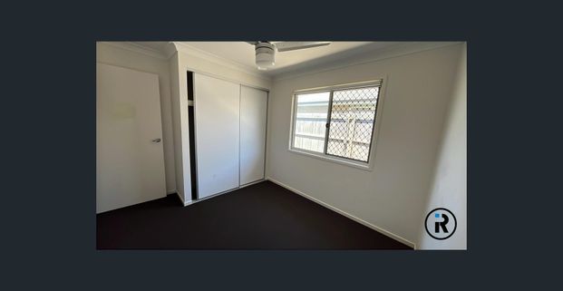 Two bedroom duplex Pimpama available now - Photo 1