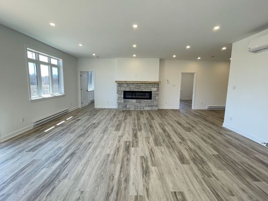 For Lease - 293 Flat Rapids Road Unit# A, McNab/Braeside, Ontario - Photo 1